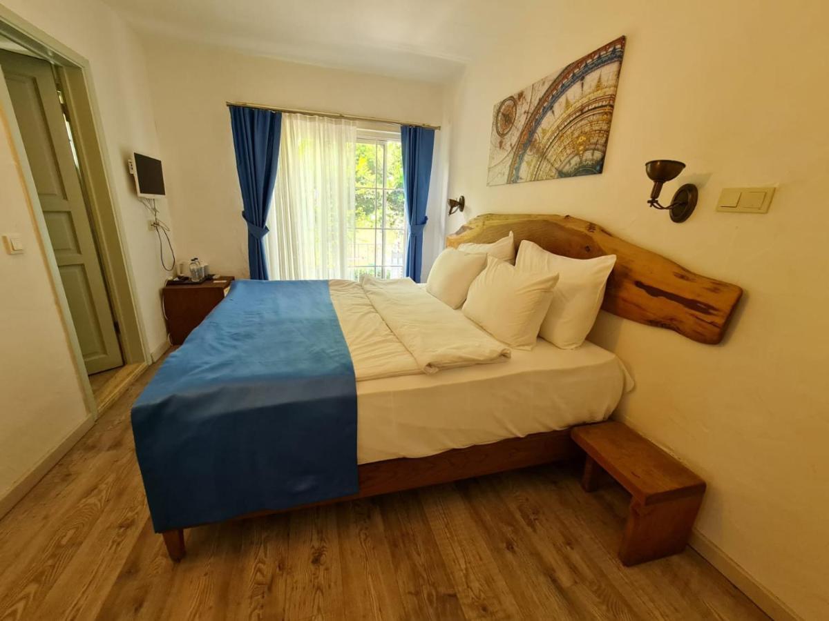 Rebetiko Hotel Alacatı Bagian luar foto