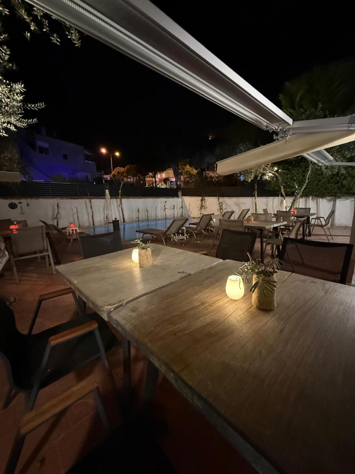 Rebetiko Hotel Alacatı Bagian luar foto